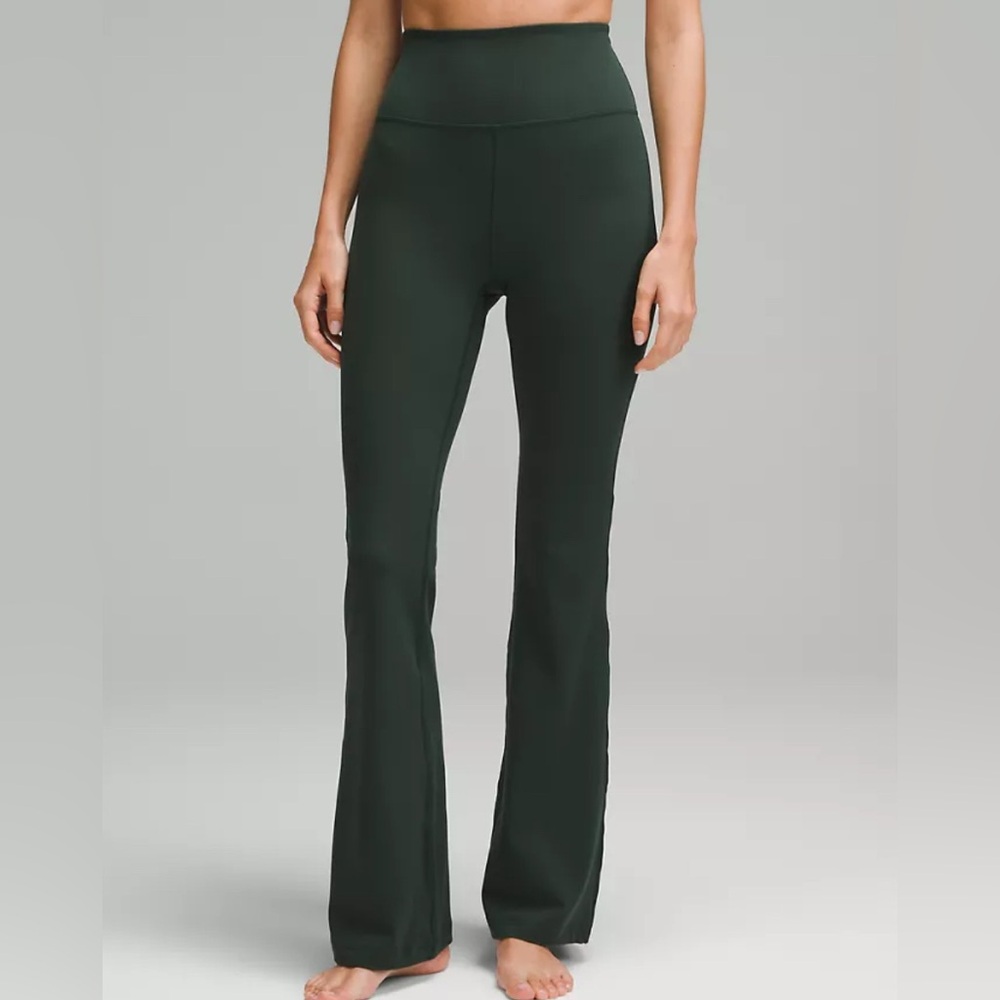 Lululemon Groove Nulu Super High-Rise Flared Pant Legacy Green Size 2